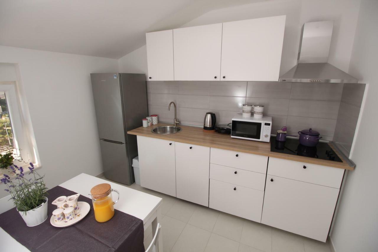 Apartment Lavanda **** Podgreben Exterior photo